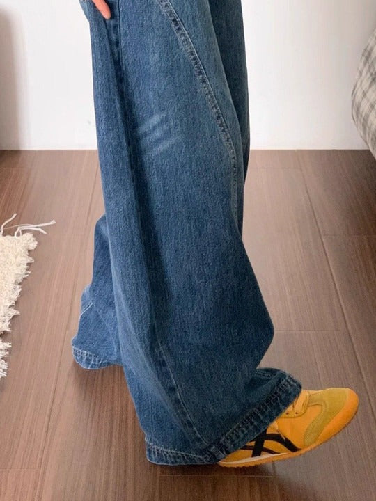 Women High-Rise Baggy Fit Light Fade Jeans