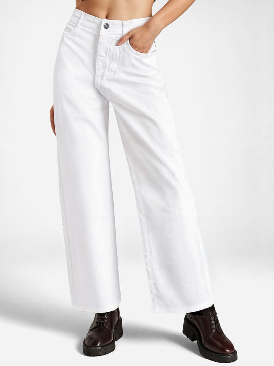 Women Classic Straight Fit Mid-Rise Stretchable Jeans