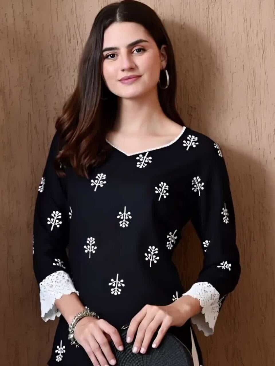 Floral Print Sweetheart Neck Top