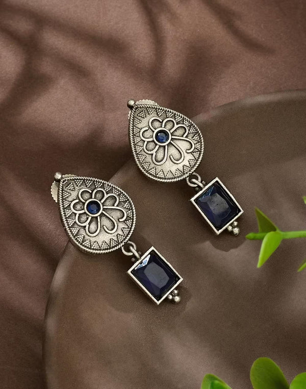 Metal Dangler Earrings