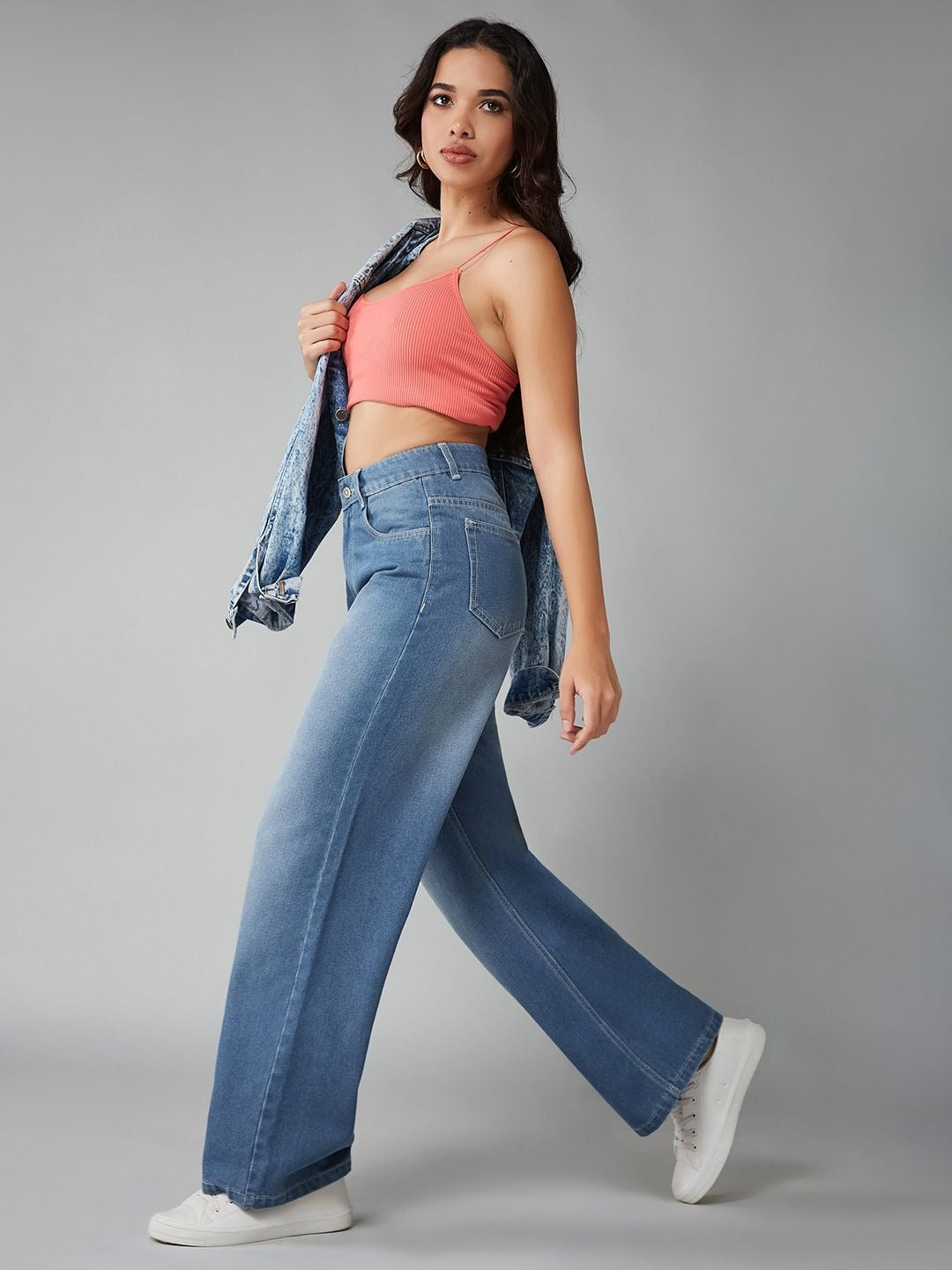 Women Wide Leg High-Rise Light Fade Stretchable Jeans