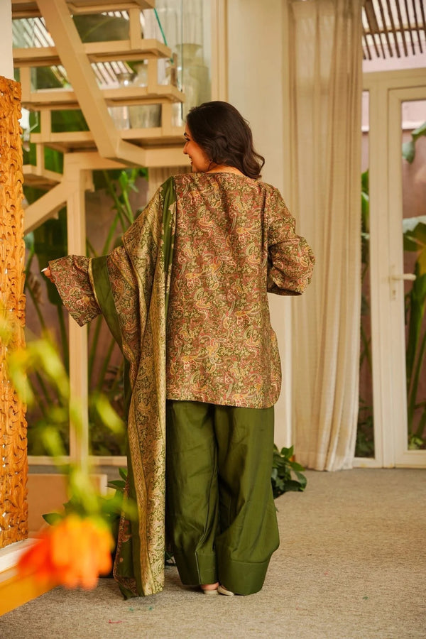 Ilaria Muslin Farshi Salwar Set