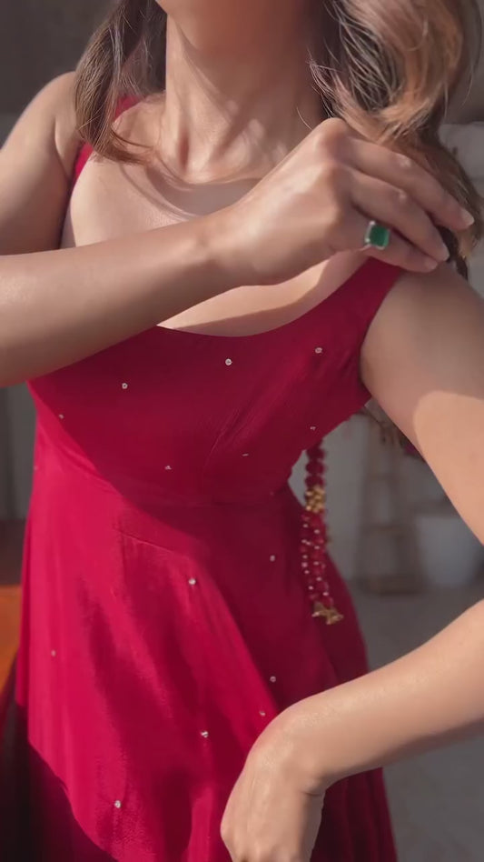 Elegant Red Sleeveless Flared Party Dress with Subtle Embellishments