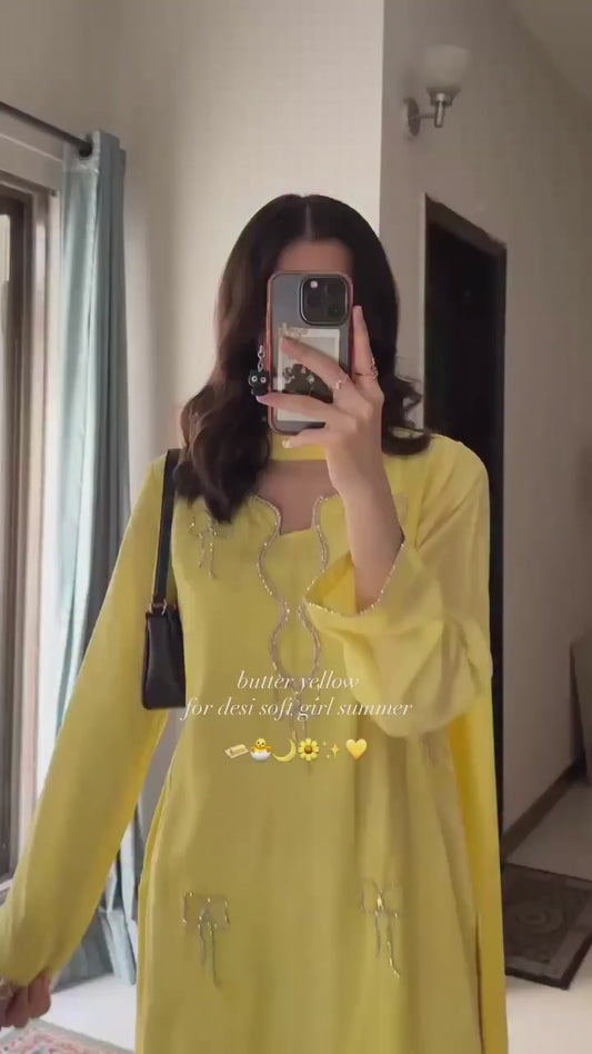 Yellow Embroidered Straight Kurta with Minimal Thread Work and Relaxed Fit